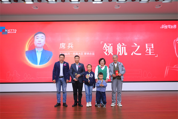 1681345276777971A9B2.jpg 8L8A9754.jpg