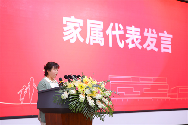 16813453841378174EEA.jpg 10.jpg