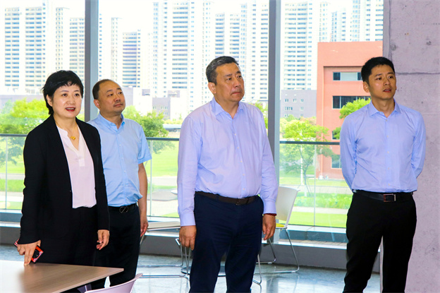 1686615223136027C5EF.jpg 4.jpg