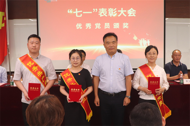 16883436111026134570.jpg 9.jpg