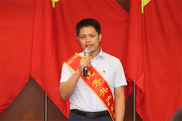 1688343648121870D5E8.jpg 12.jpg