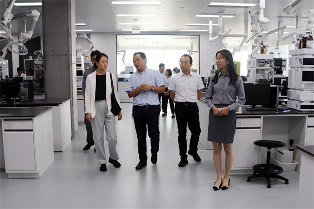 1688988883117993209D.jpg 4.jpg